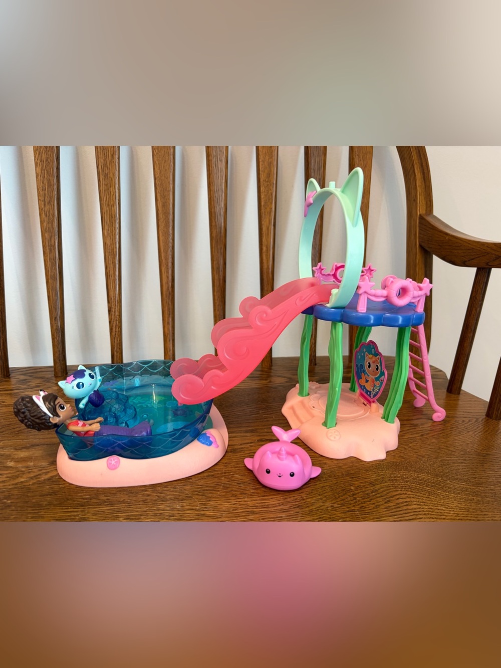 Gabby's Dollhouse Purr-ific Pool Playset - Mermaid Gabby & MerCat Figures